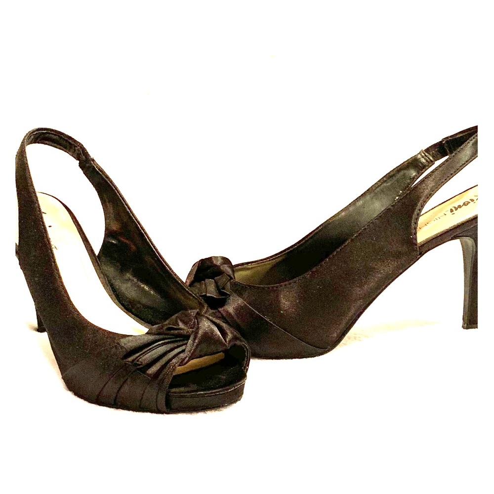 FIONI SATIN SLING BACK HEELS